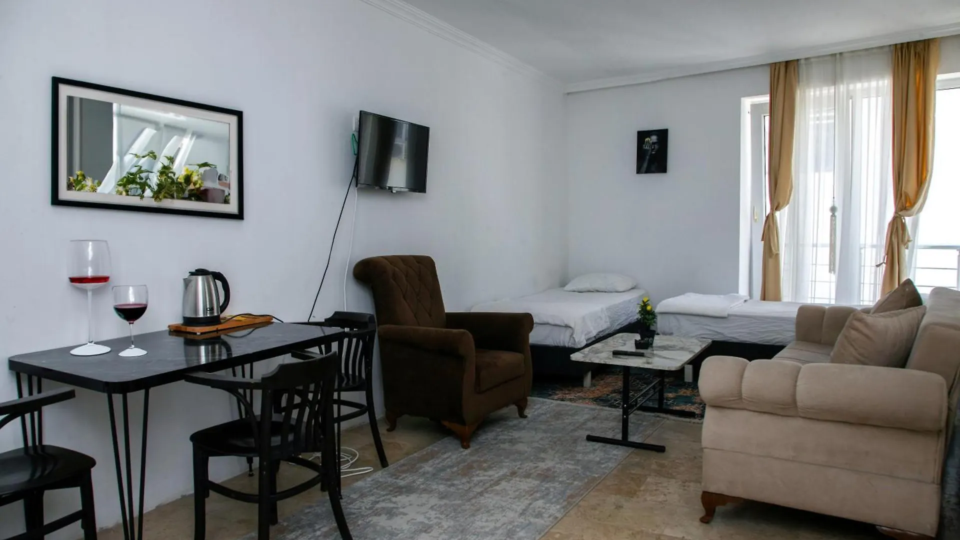 Lejlighedshotel Pasa Suit Konaklama Antalya Tyrkiet